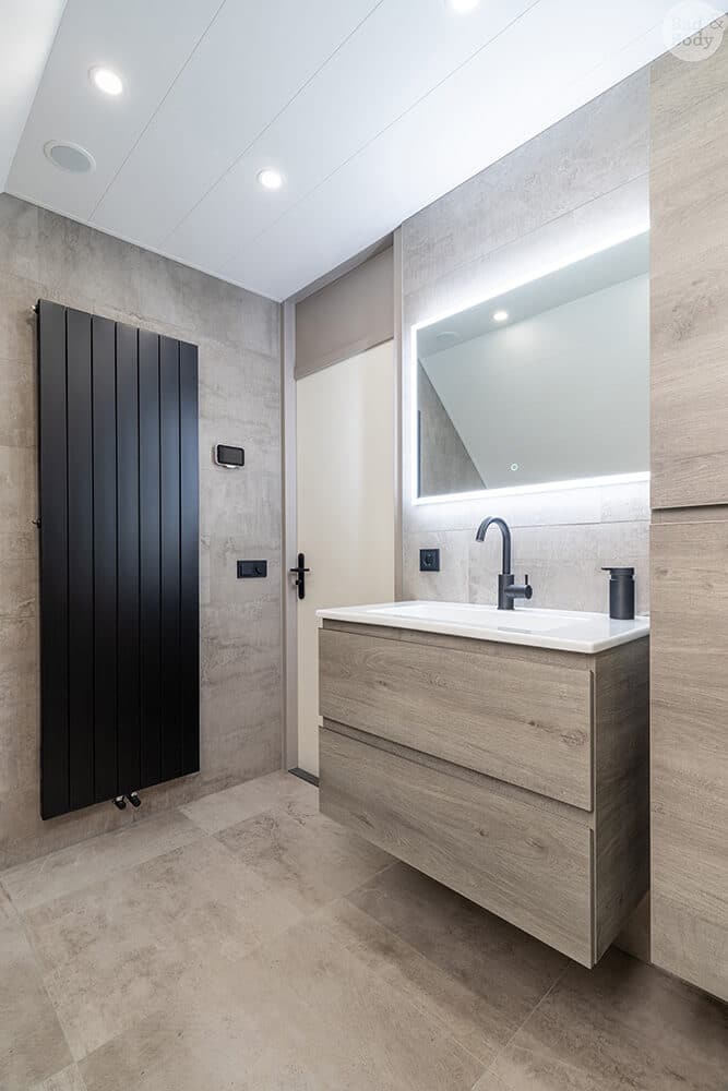 12_2020_Beerens_Stawniak_Grijs_Badkamer_L_HR
